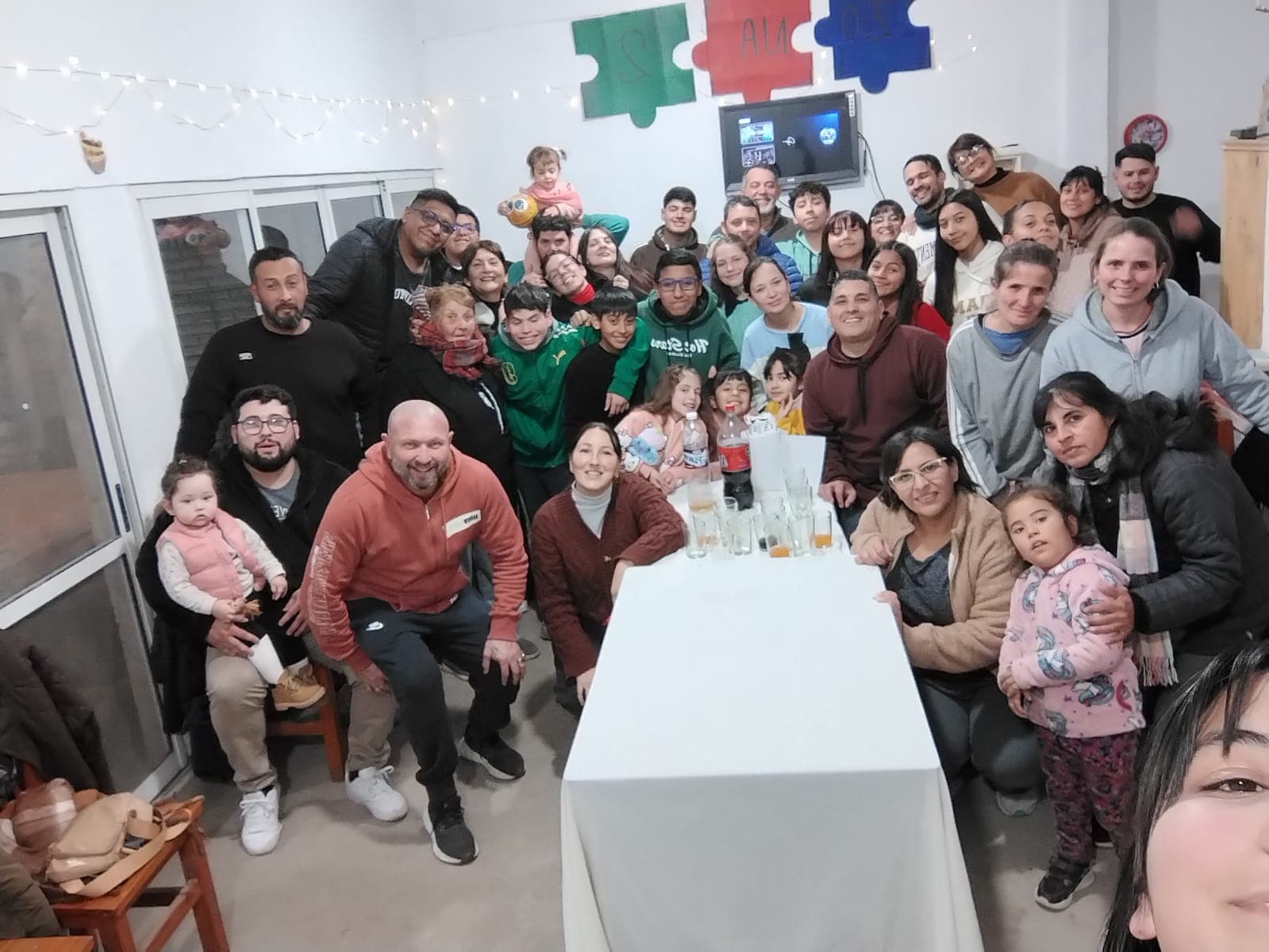 Imagen de la galería de Grupos la Red 3